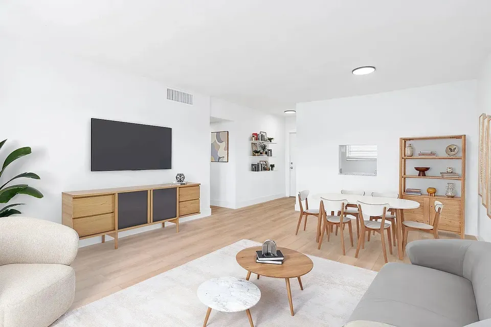 3 Bed 2 Bath Urban Residential Condo in Miami, FL - 2