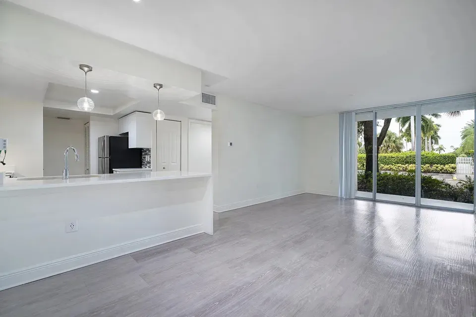 3 Bed 2 Bath Urban Residential Condo in Miami, FL - 3