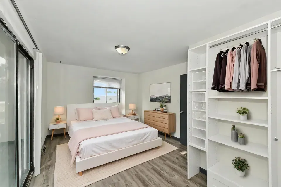 3 Bed 2 Bath Urban Residential Condo in Milwaukee, WI - 5