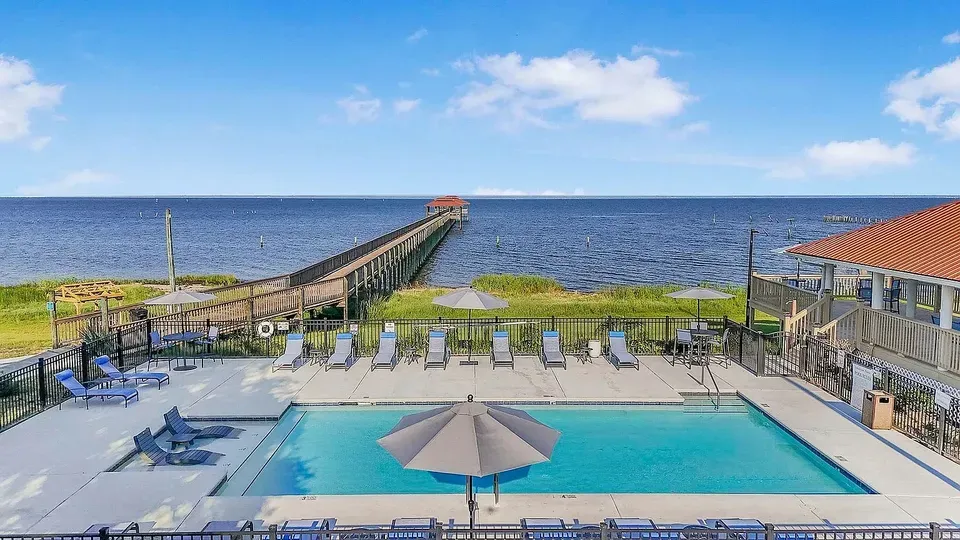 3 Bed 2 Bath Urban Residential Condo in Mobile, AL