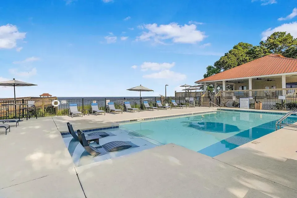 3 Bed 2 Bath Urban Residential Condo in Mobile, AL - 5