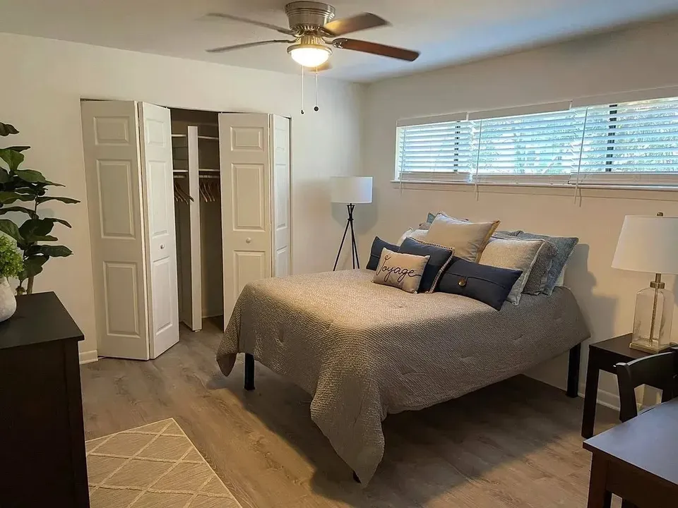 3 Bed 2 Bath Urban Residential Condo in Mobile, AL - 3