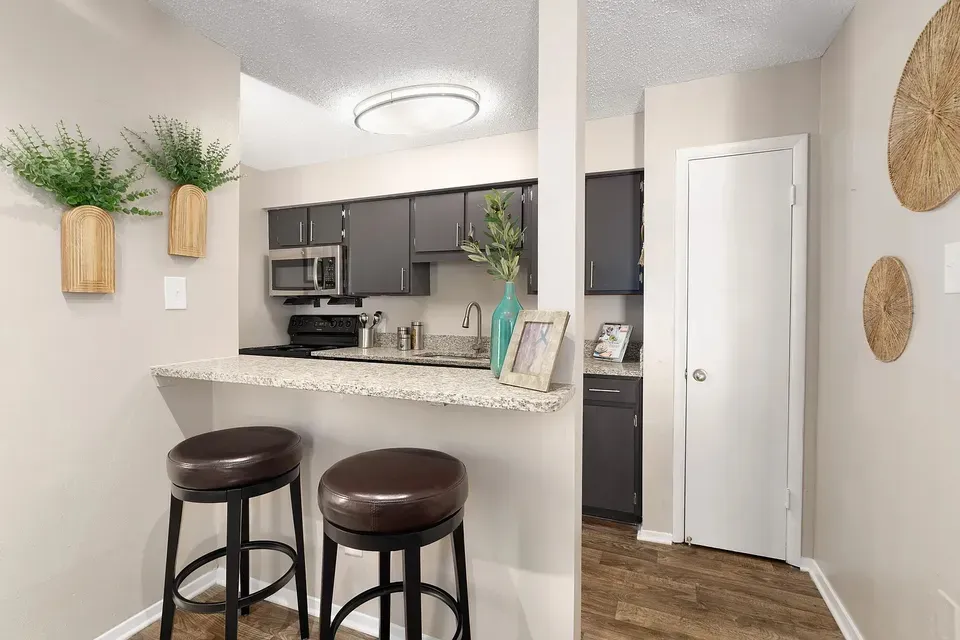 3 Bed 2 Bath Urban Residential Condo in Mobile, AL - 3