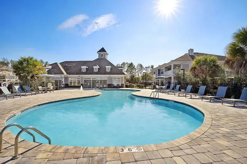 3 Bed 2 Bath Urban Residential Condo in Mobile, AL
