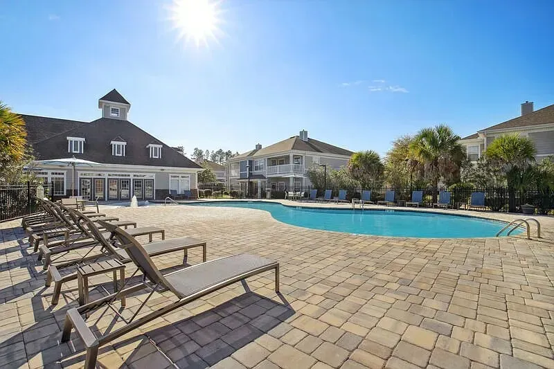 3 Bed 2 Bath Urban Residential Condo in Mobile, AL - 3