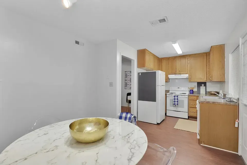 3 Bed 2 Bath Urban Residential Condo in Mobile, AL - 5
