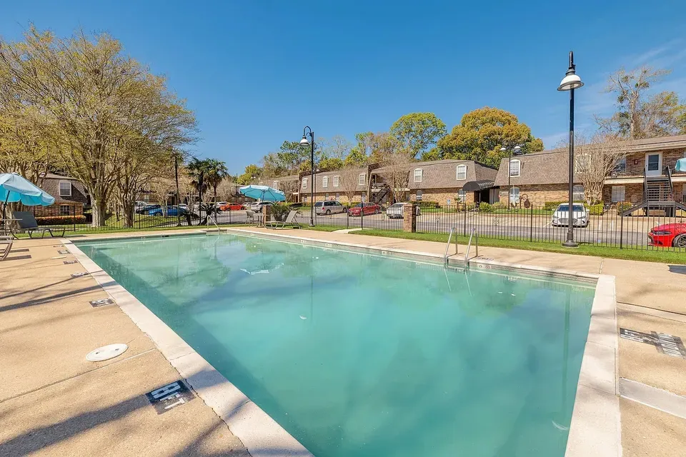 3 Bed 2 Bath Urban Residential Condo in Mobile, AL - 1