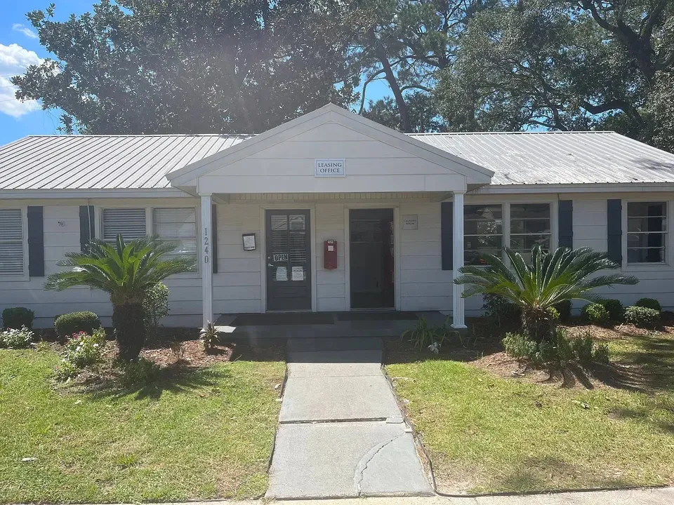 3 Bed 2 Bath Urban Residential Condo in Mobile, AL - 4