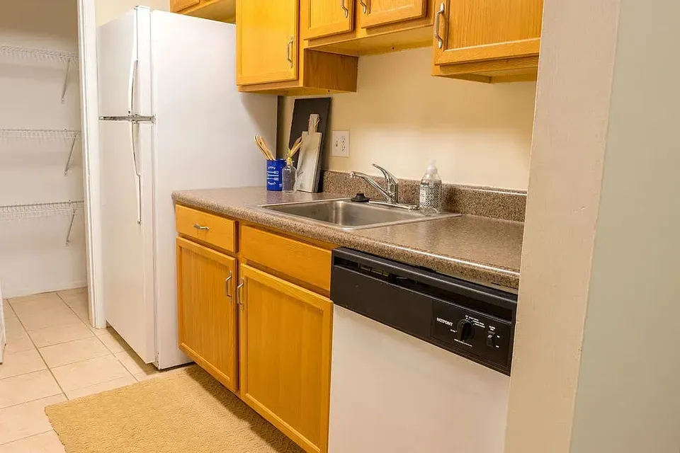 3 Bed 2 Bath Urban Residential Condo in Mobile, AL - 5