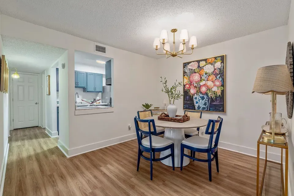 3 Bed 2 Bath Urban Residential Condo in Mobile, AL - 3