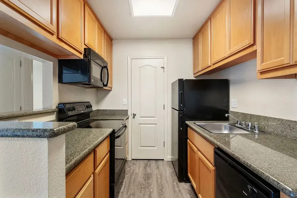 3 Bed 2 Bath Urban Residential Condo in Modesto, CA - 2