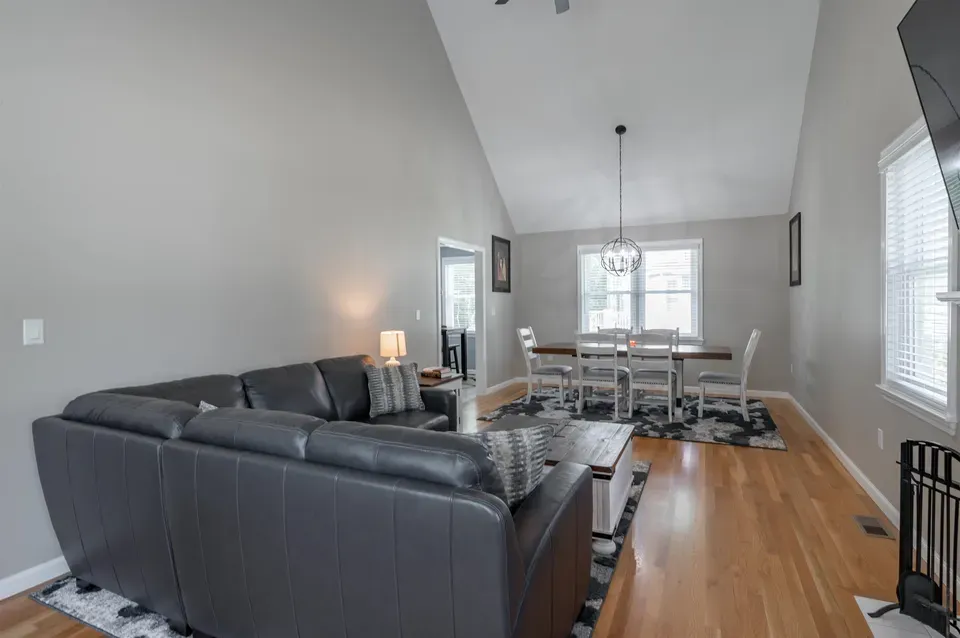 3 Bed 2 Bath Urban Residential Condo in Nashua, NH - 3
