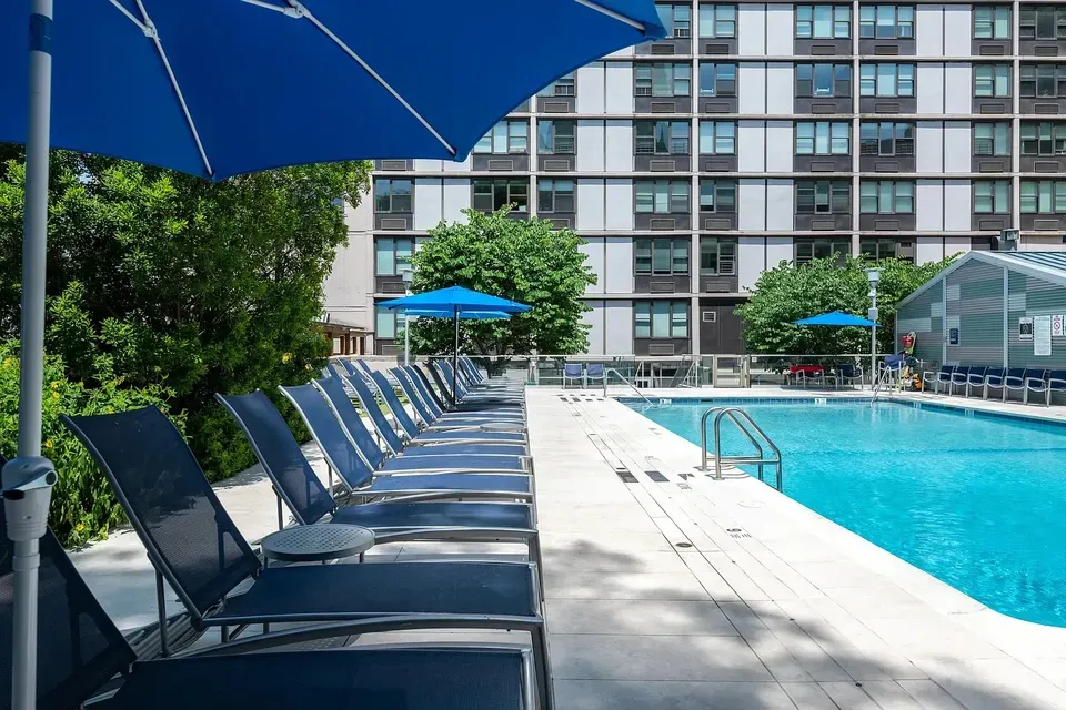 3 Bed 2 Bath Urban Residential Condo in New York, NY - 5