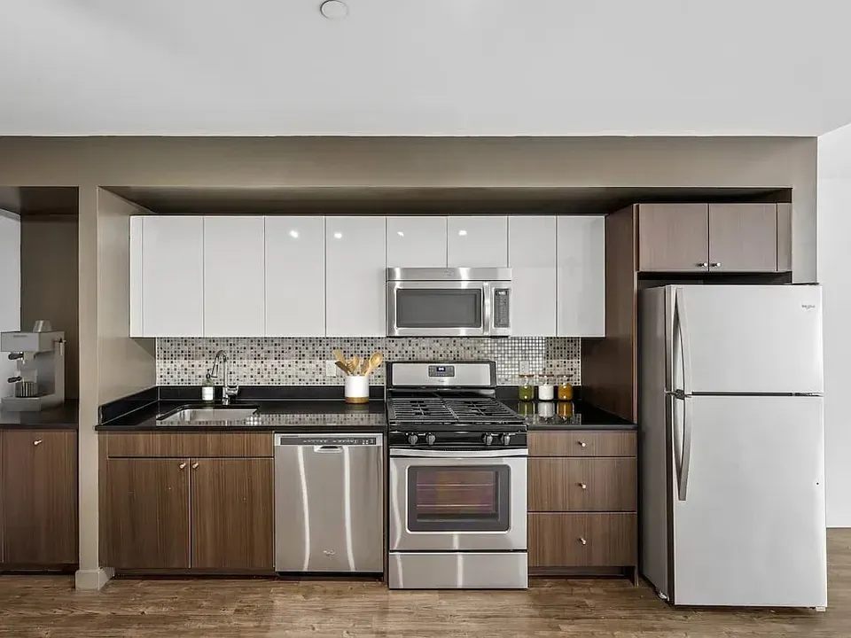 3 Bed 2 Bath Urban Residential Condo in New York, NY - 1