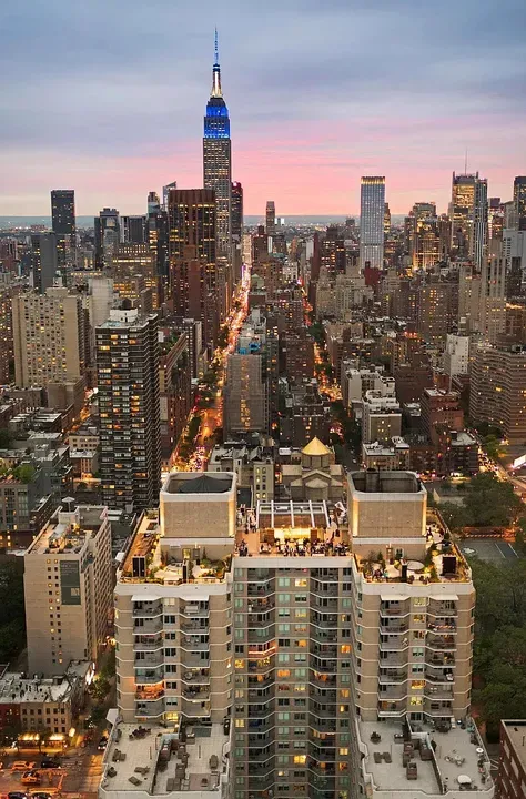 3 Bed 2 Bath Urban Residential Condo in New York, NY - 2
