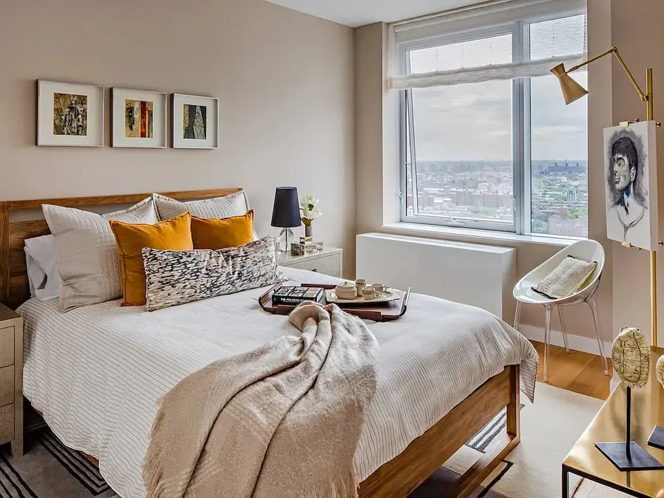 3 Bed 2 Bath Urban Residential Condo in New York, NY - 5