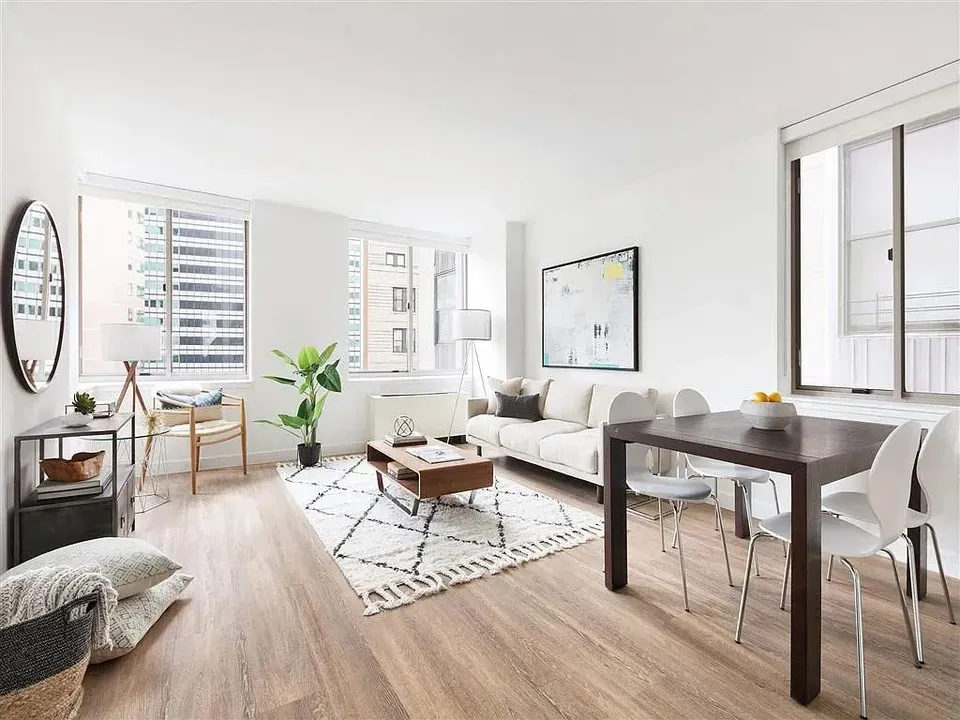 3 Bed 2 Bath Urban Residential Condo in New York, NY - 3