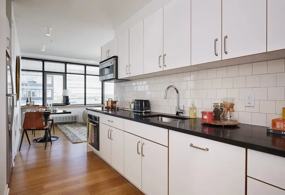 3 Bed 2 Bath Urban Residential Condo in New York, NY - 5