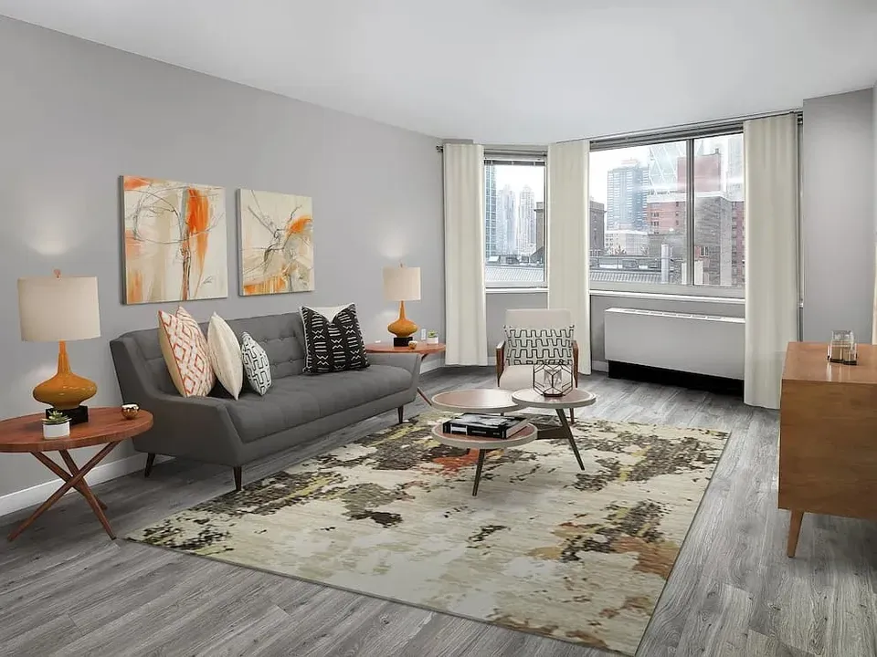 3 Bed 2 Bath Urban Residential Condo in New York, NY - 4