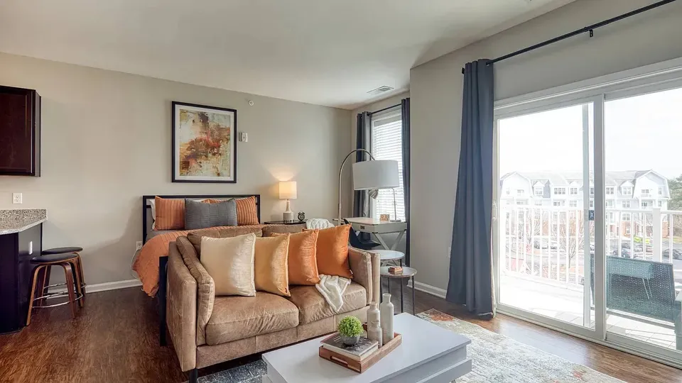 3 Bed 2 Bath Urban Residential Condo in Norfolk, VA - 2