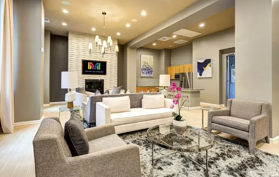 3 Bed 2 Bath Urban Residential Condo in Norfolk, VA - 5