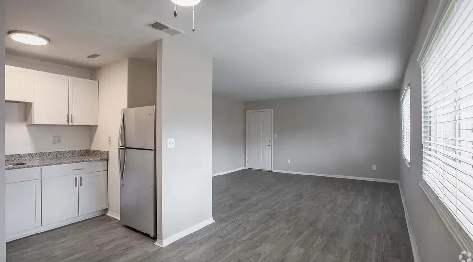 3 Bed 2 Bath Urban Residential Condo in Norfolk, VA - 4
