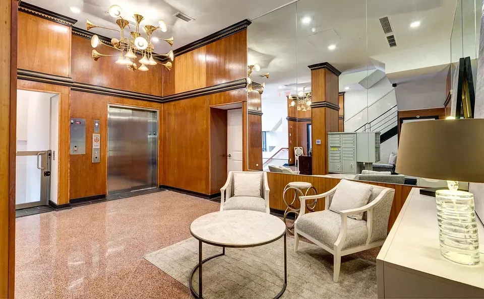 3 Bed 2 Bath Urban Residential Condo in Norfolk, VA - 1