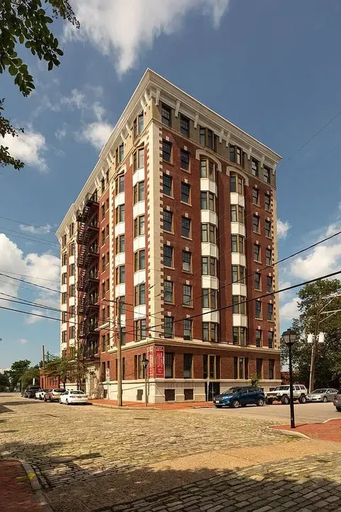 3 Bed 2 Bath Urban Residential Condo in Norfolk, VA - 3