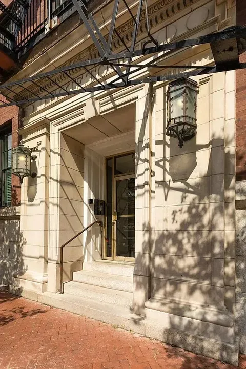 3 Bed 2 Bath Urban Residential Condo in Norfolk, VA - 4