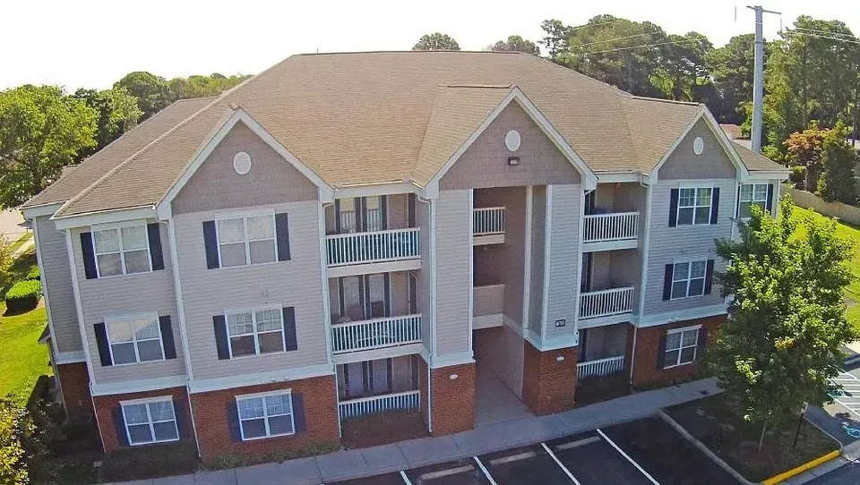 3 Bed 2 Bath Urban Residential Condo in Norfolk, VA - 3