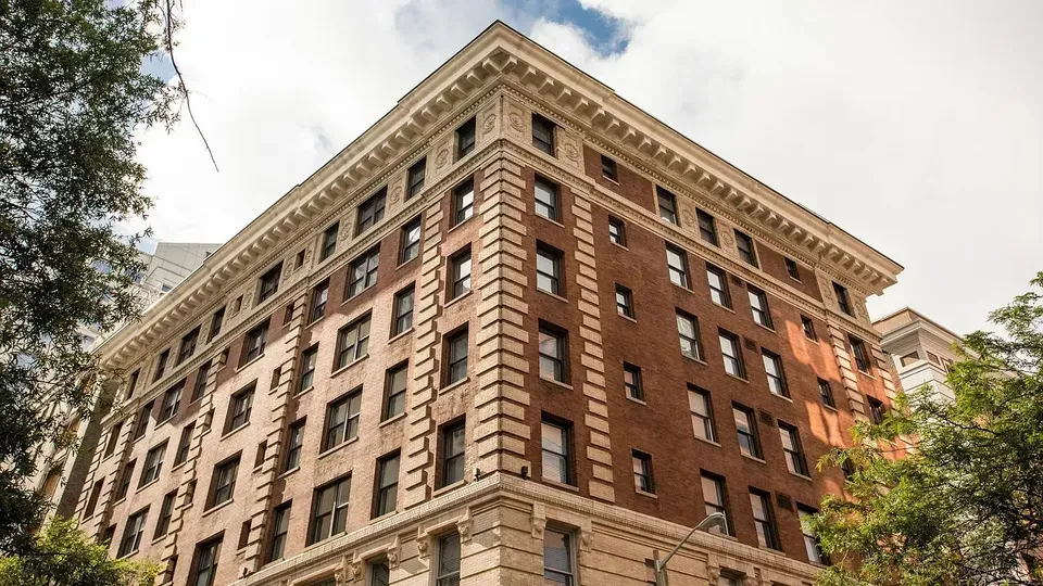 3 Bed 2 Bath Urban Residential Condo in Norfolk, VA - 2