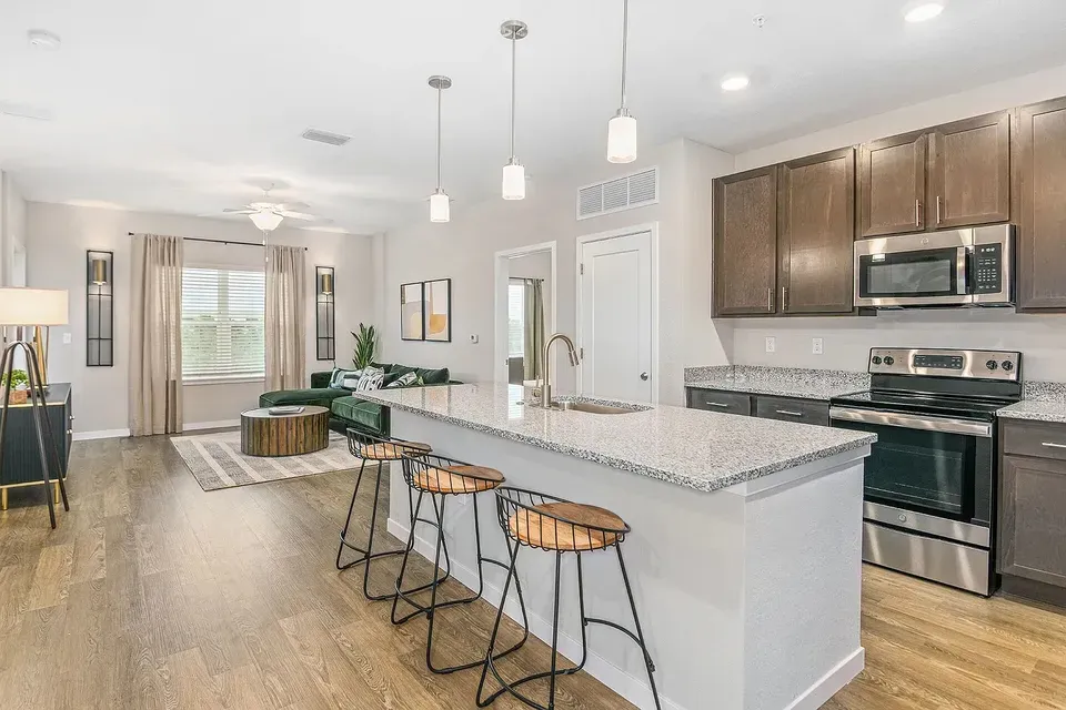 3 Bed 2 Bath Urban Residential Condo in Orlando, FL - 2