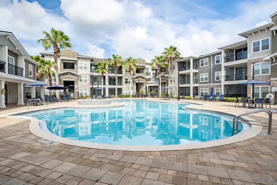 3 Bed 2 Bath Urban Residential Condo in Orlando, FL