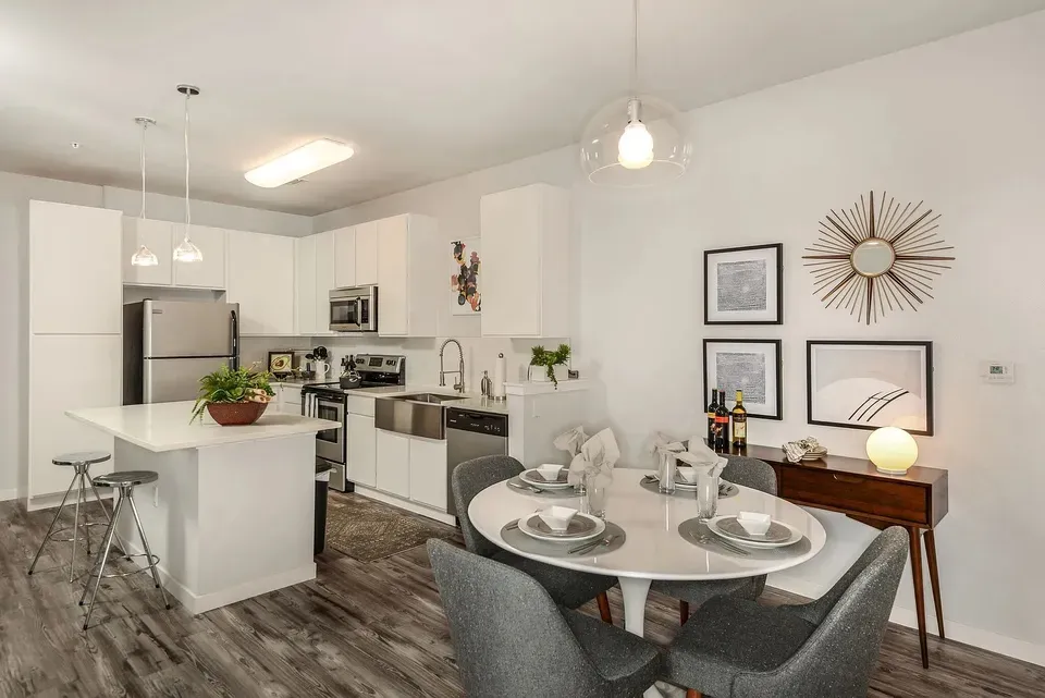 3 Bed 2 Bath Urban Residential Condo in Orlando, FL - 2