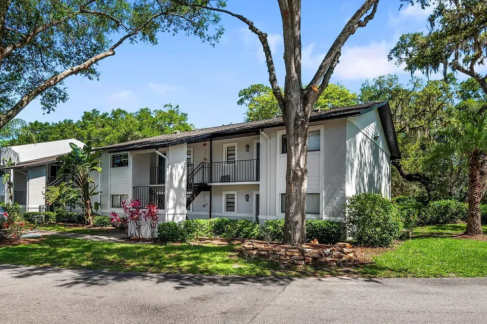 3 Bed 2 Bath Urban Residential Condo in Orlando, FL - 2