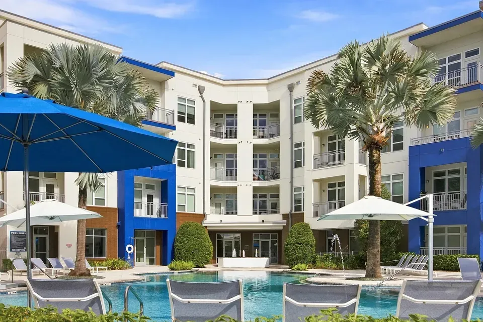 3 Bed 2 Bath Urban Residential Condo in Orlando, FL