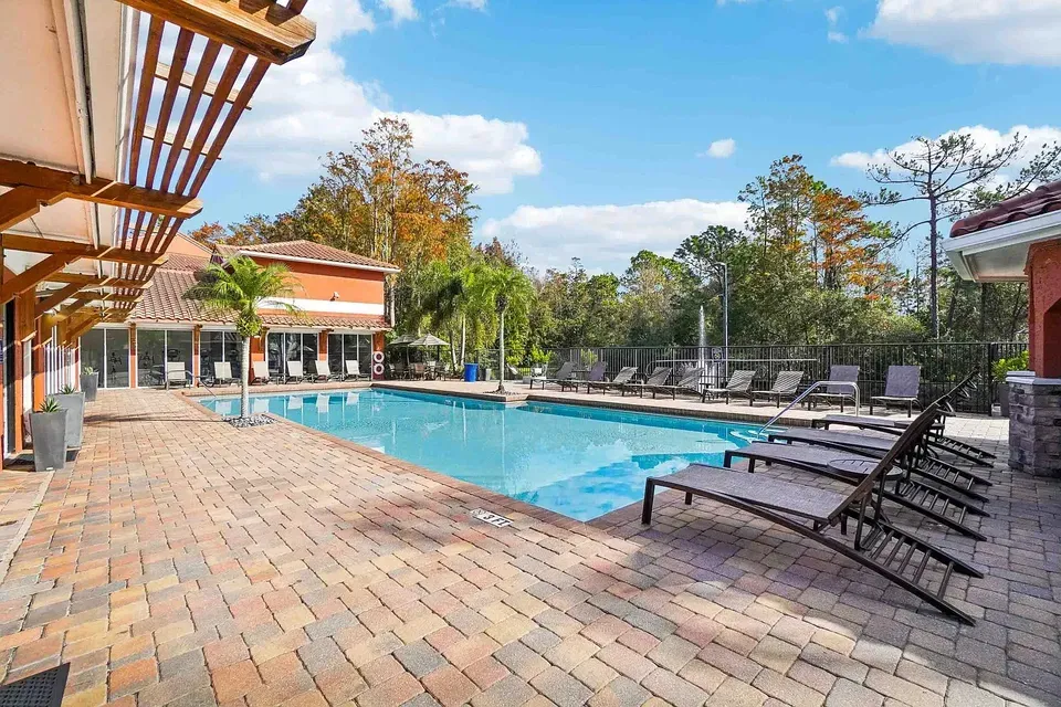 3 Bed 2 Bath Urban Residential Condo in Orlando, FL - 2