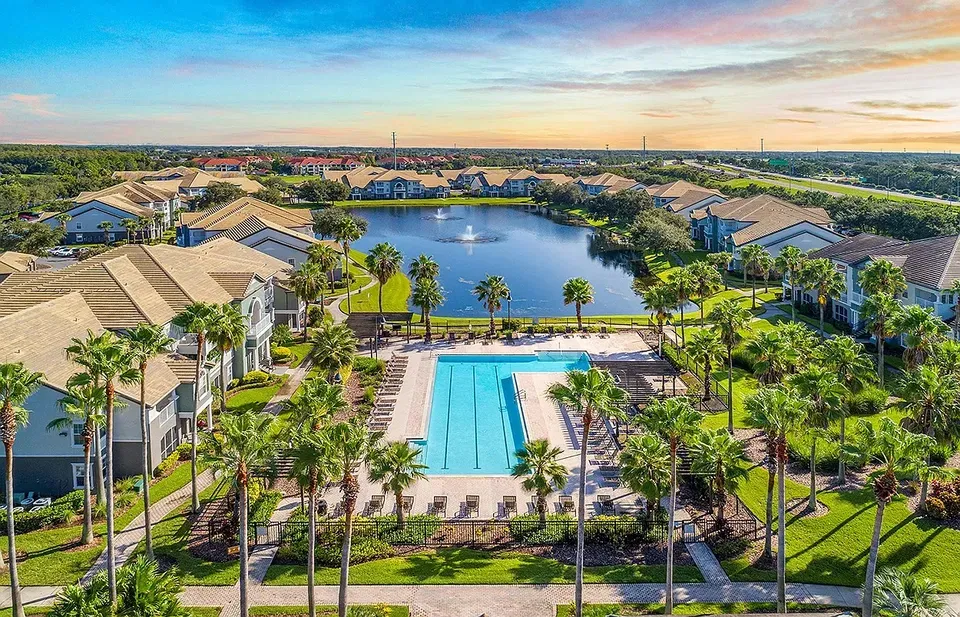 3 Bed 2 Bath Urban Residential Condo in Orlando, FL - 1