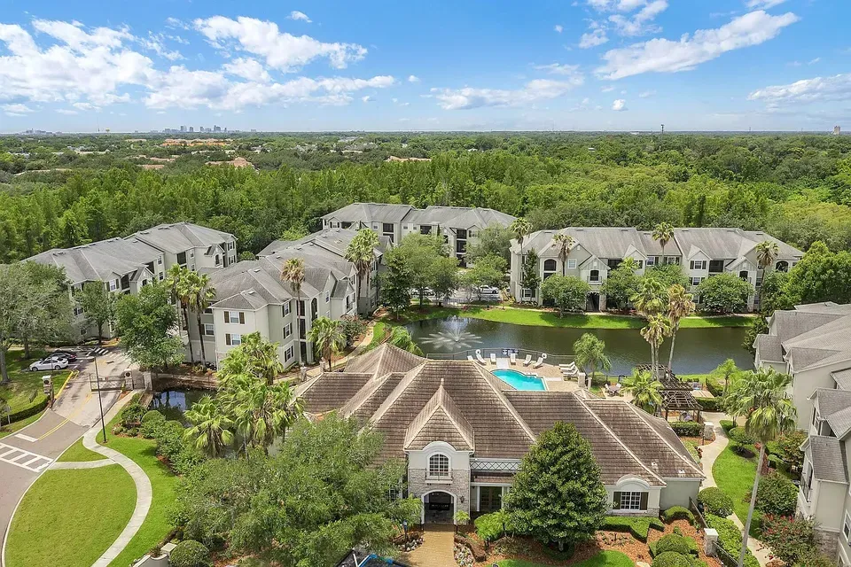 3 Bed 2 Bath Urban Residential Condo in Orlando, FL - 2