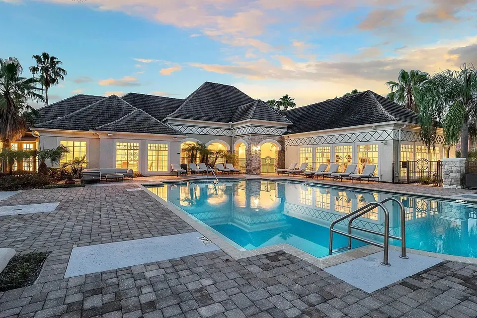 3 Bed 2 Bath Urban Residential Condo in Orlando, FL - 4