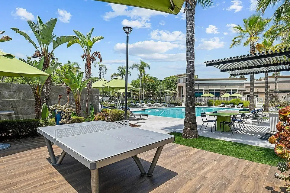 3 Bed 2 Bath Urban Residential Condo in Oxnard, CA - 5