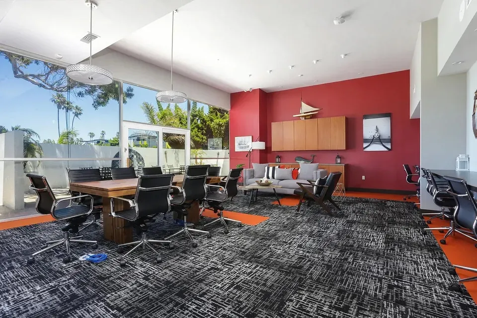 3 Bed 2 Bath Urban Residential Condo in Oxnard, CA - 2