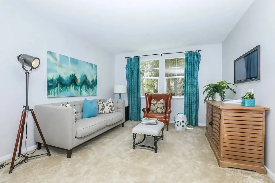 3 Bed 2 Bath Urban Residential Condo in Oxnard, CA - 4
