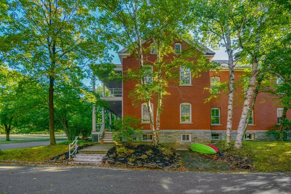 3 Bed 2 Bath Urban Residential Condo in Portland, ME - 1