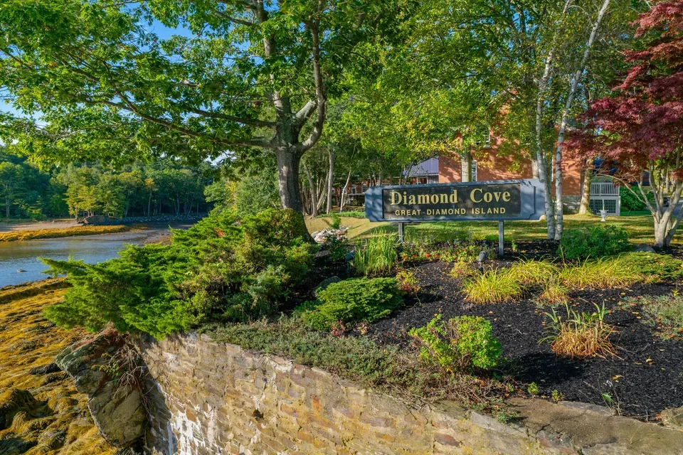3 Bed 2 Bath Urban Residential Condo in Portland, ME - 2
