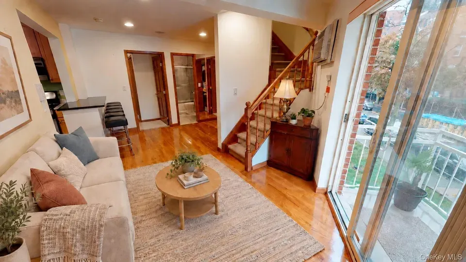 3 Bed 2 Bath Urban Residential Condo in Queens, NY