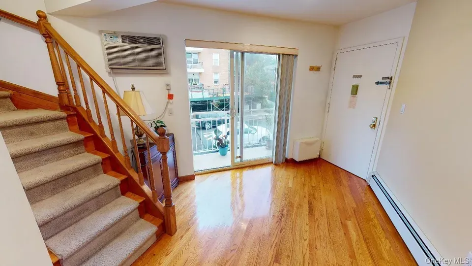 3 Bed 2 Bath Urban Residential Condo in Queens, NY - 4