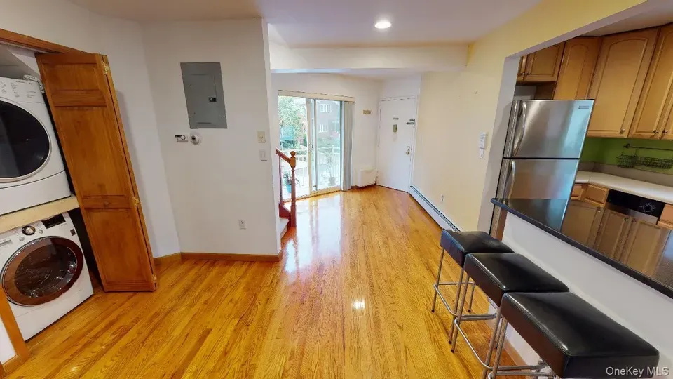 3 Bed 2 Bath Urban Residential Condo in Queens, NY - 5