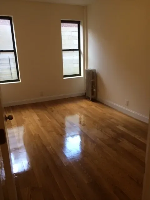 3 Bed 2 Bath Urban Residential Condo in Queens, NY - 3