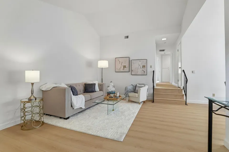 3 Bed 2 Bath Urban Residential Condo in San Jose, CA - 3